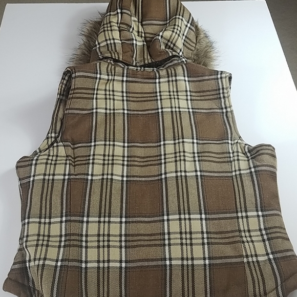 KC Collection, Tan/creme plaid vest, With Fur Hood, Size XL - Picture 6 of 8